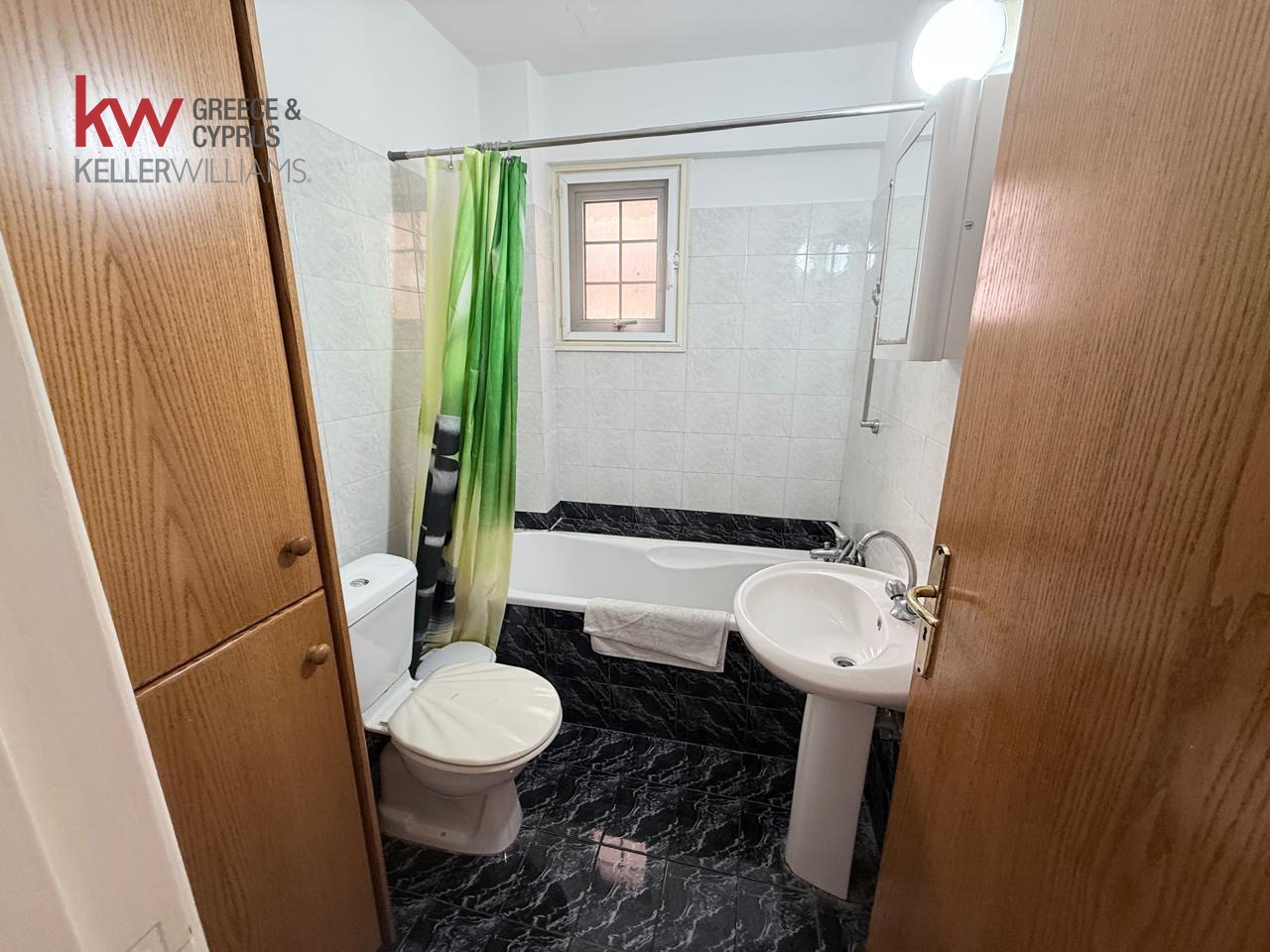 2 bedrooms Apartment in Larnaca, Larnaka, Cyprus No. 39512