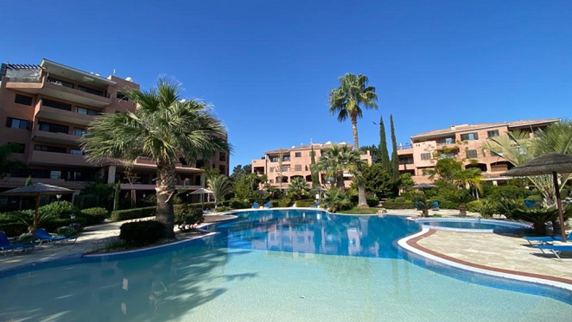 3 bedrooms Apartment in Paphos, Cyprus No. 31065