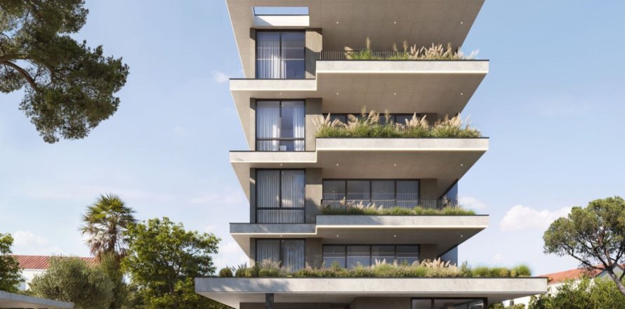 3 bedrooms Apartment in Limassol,  No. 42360