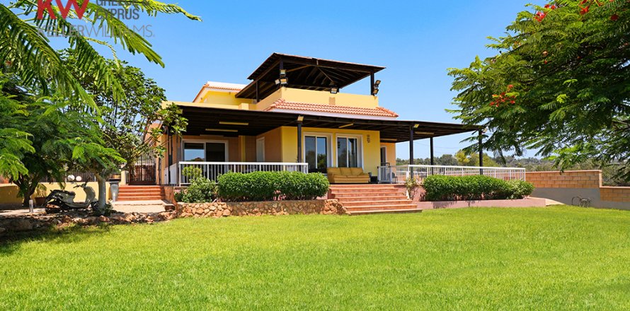 Вилла с 3 спальнями в Айя Напа, Аммохостос,  № 50929