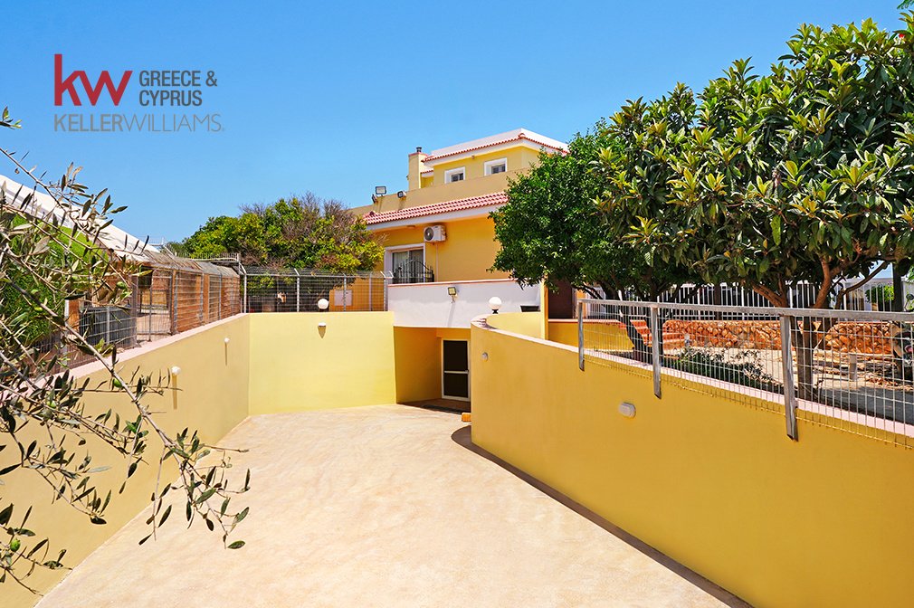 3 bedrooms Villa in Ayia Napa, Ammochostos, Cyprus No. 50929