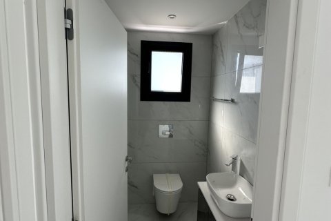 2 bedrooms Apartment in Limassol,  No. 43803 9