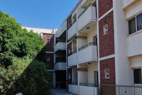 1550m2 Edificio en Agios Athanasios, Limassol, No. 33716 6