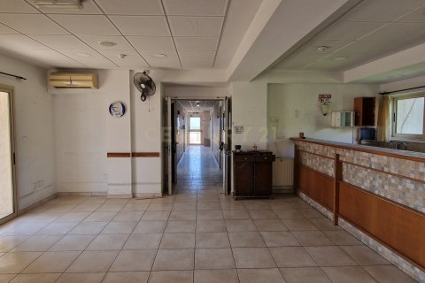 1550m2 Edificio en Agios Athanasios, Limassol, No. 33716 7