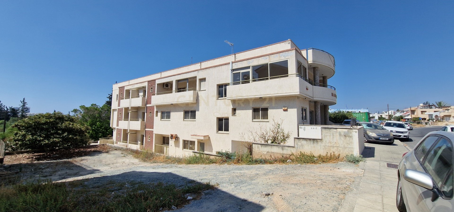 1550m2 Edificio en Agios Athanasios, Limassol, Chipre No. 33716
