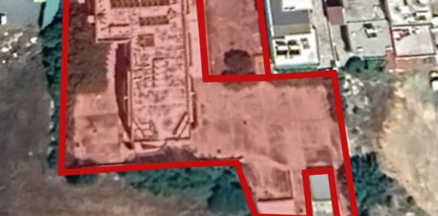 1550m2 Edificio en Agios Athanasios, Limassol, No. 33716