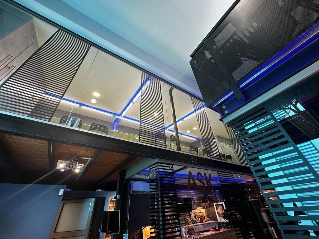 352m2 Bureau à Limassol, Chypre No. 53905