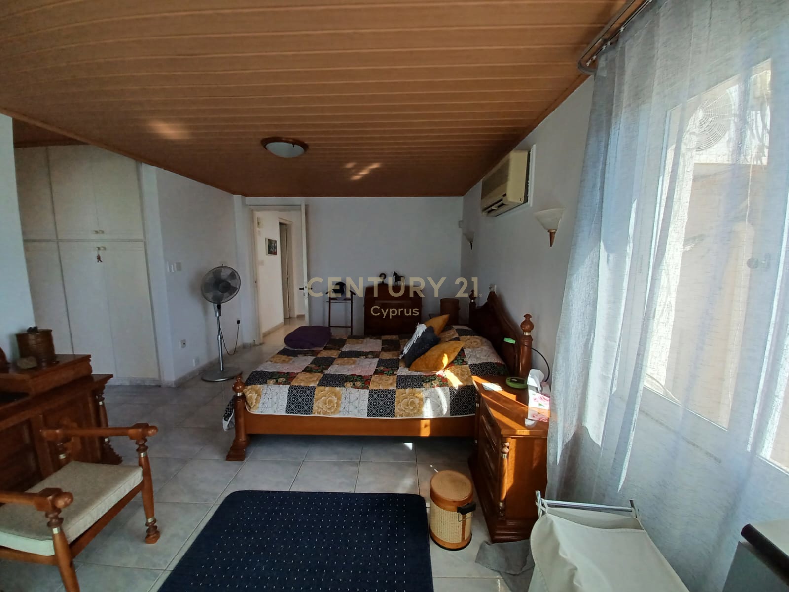 6 bedrooms Villa in Germasogeia, Limassol, Cyprus No. 53901