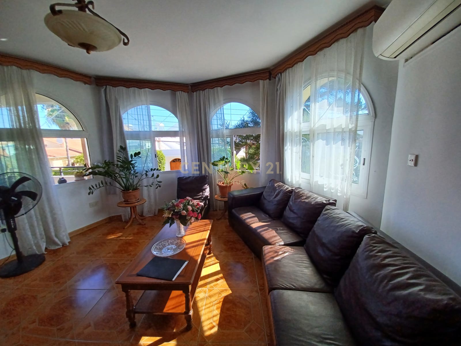 6 bedrooms Villa in Germasogeia, Limassol, Cyprus No. 53901