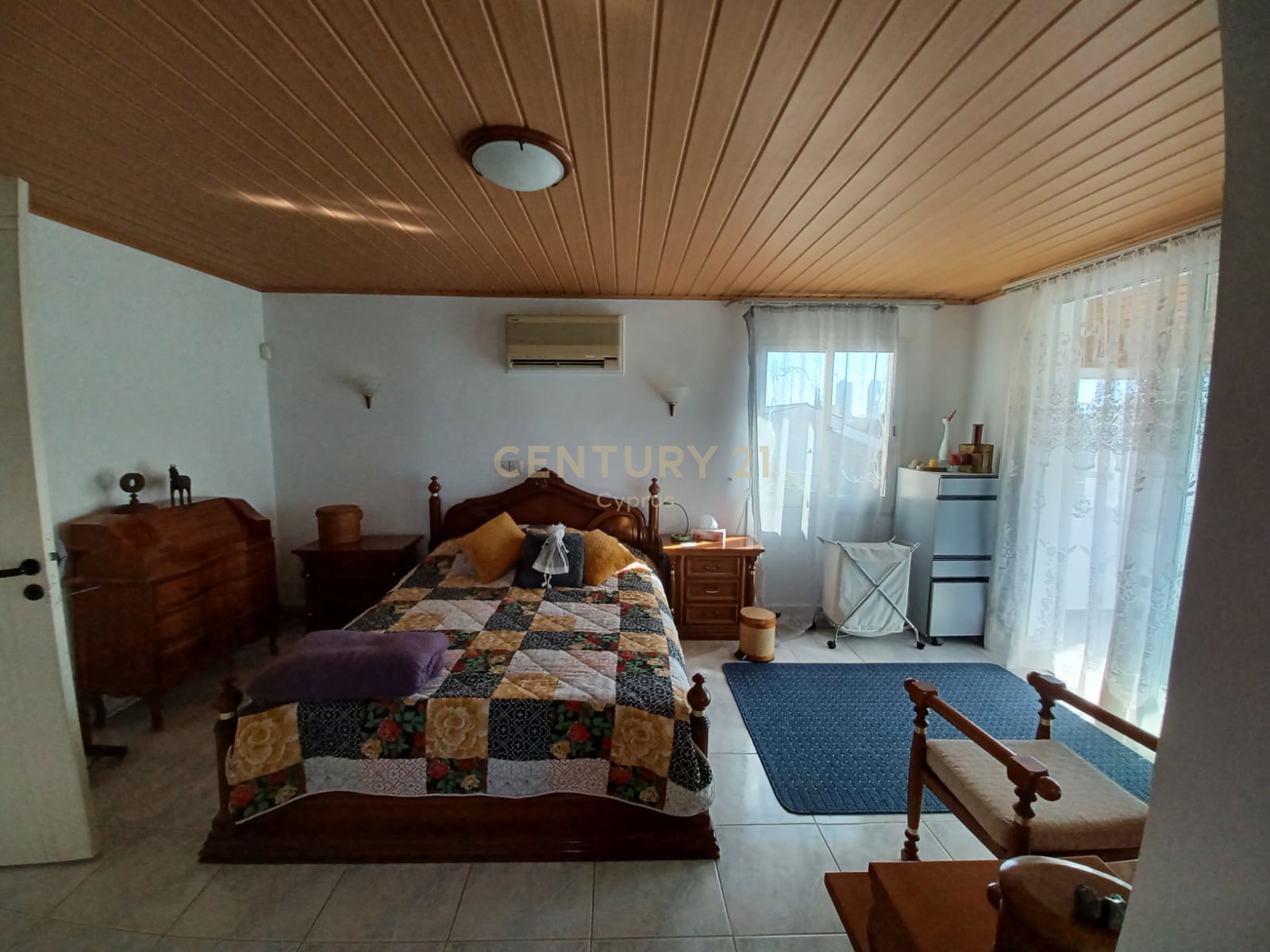 6 bedrooms Villa in Germasogeia, Limassol, Cyprus No. 53901