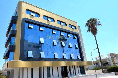 240m2 Propriété commerciale à Limassol, Chypre No. 53904