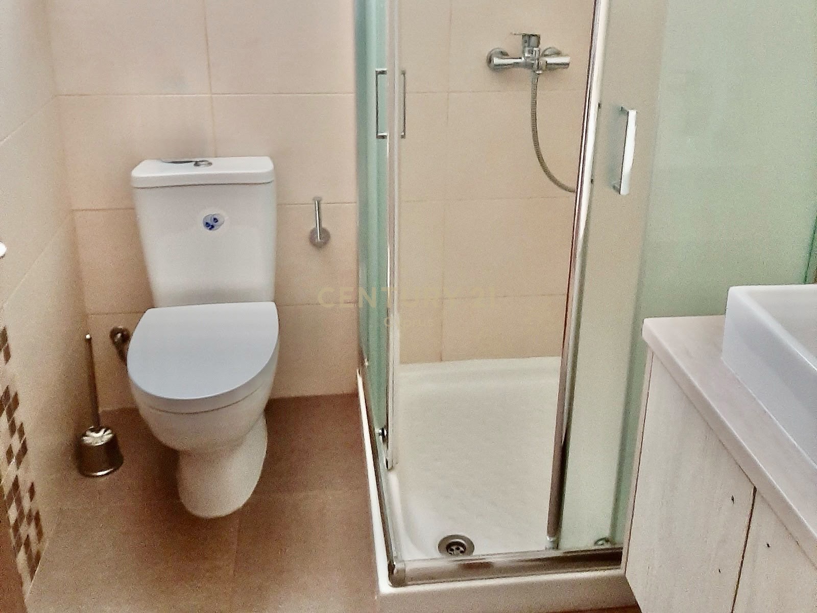 240m2 Bureau à Limassol, Chypre No. 53528