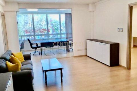 Офис 240м2 в Лимассол, Лимасол,  № 53528 3
