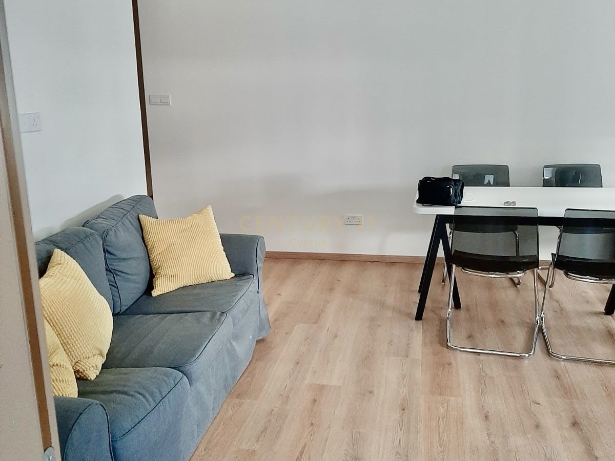 240m2 Bureau à Limassol, Chypre No. 53528