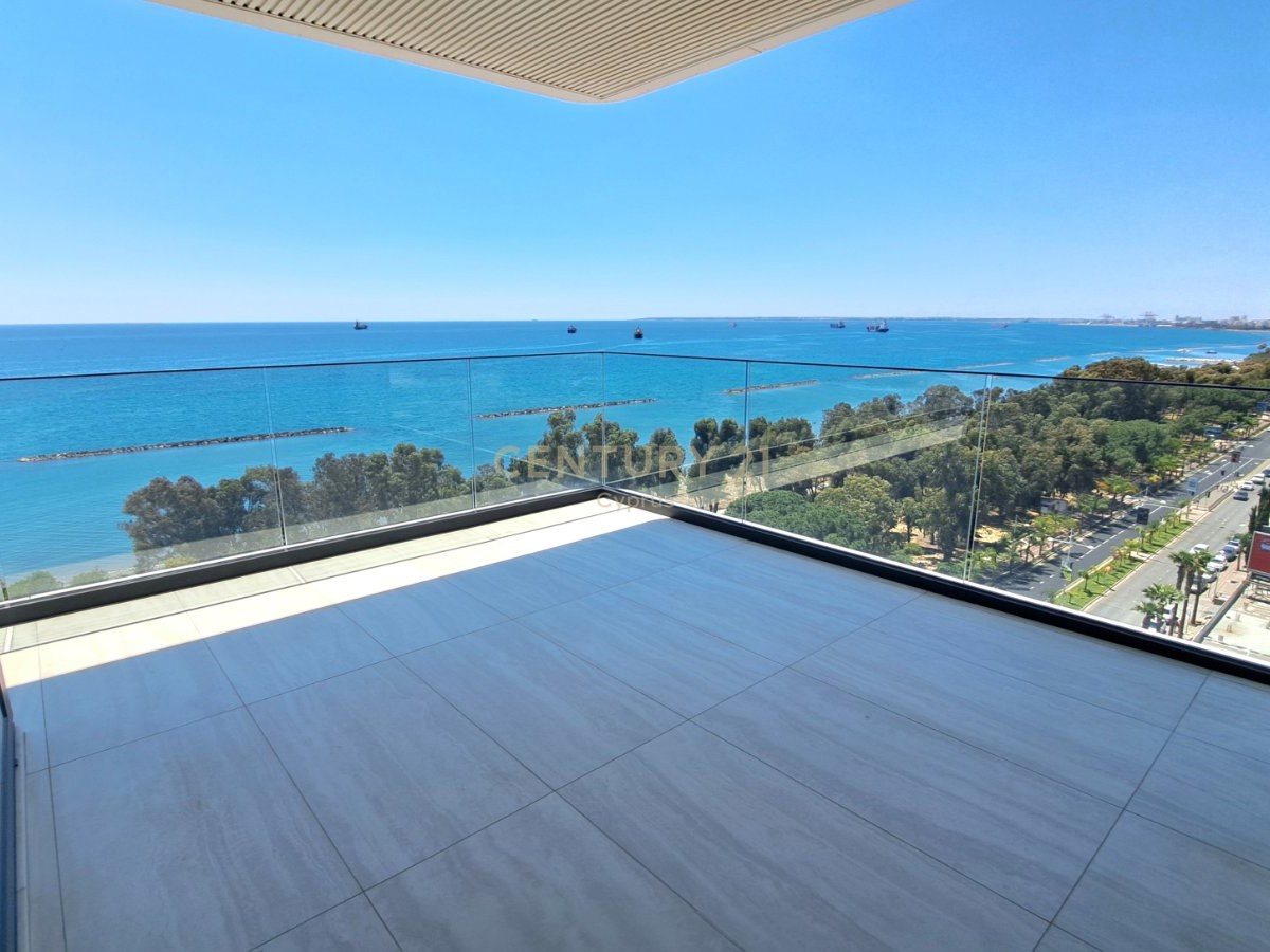 2 bedrooms Apartment in Germasogeia, Limassol, Cyprus No. 53527