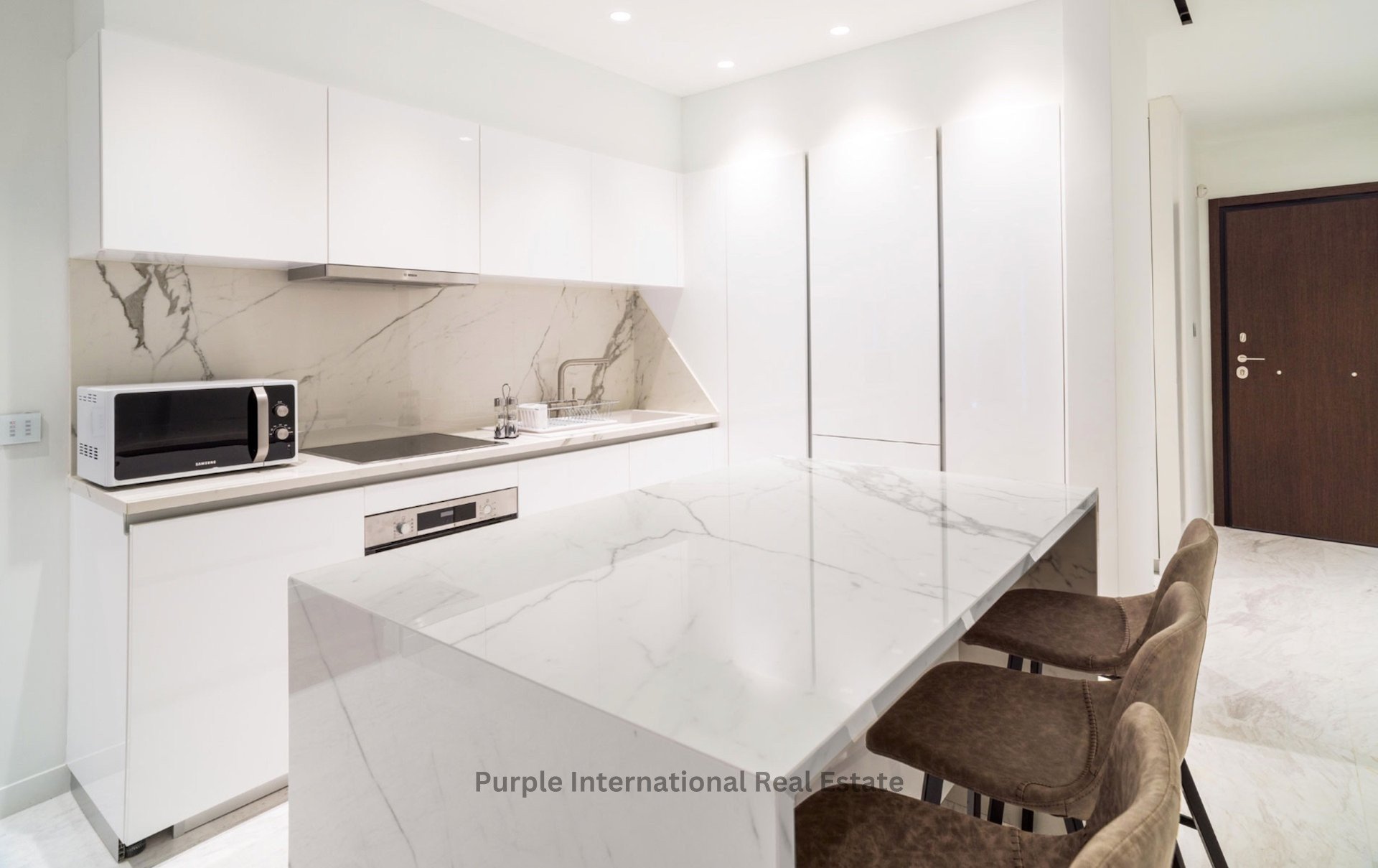 4 bedrooms Apartment in Pyrgos, Limassol, Cyprus No. 36617