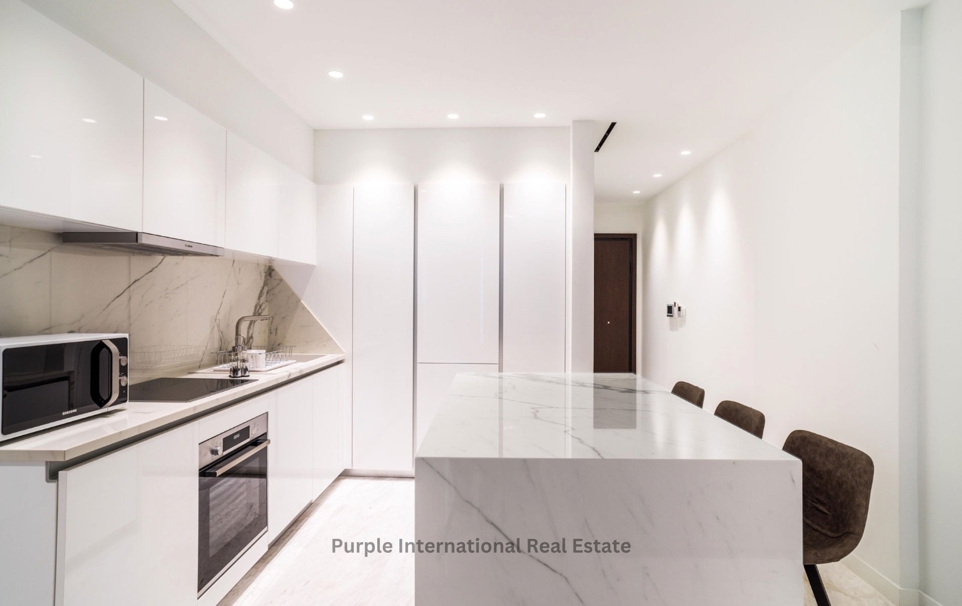 4 bedrooms Apartment in Pyrgos, Limassol, Cyprus No. 36617