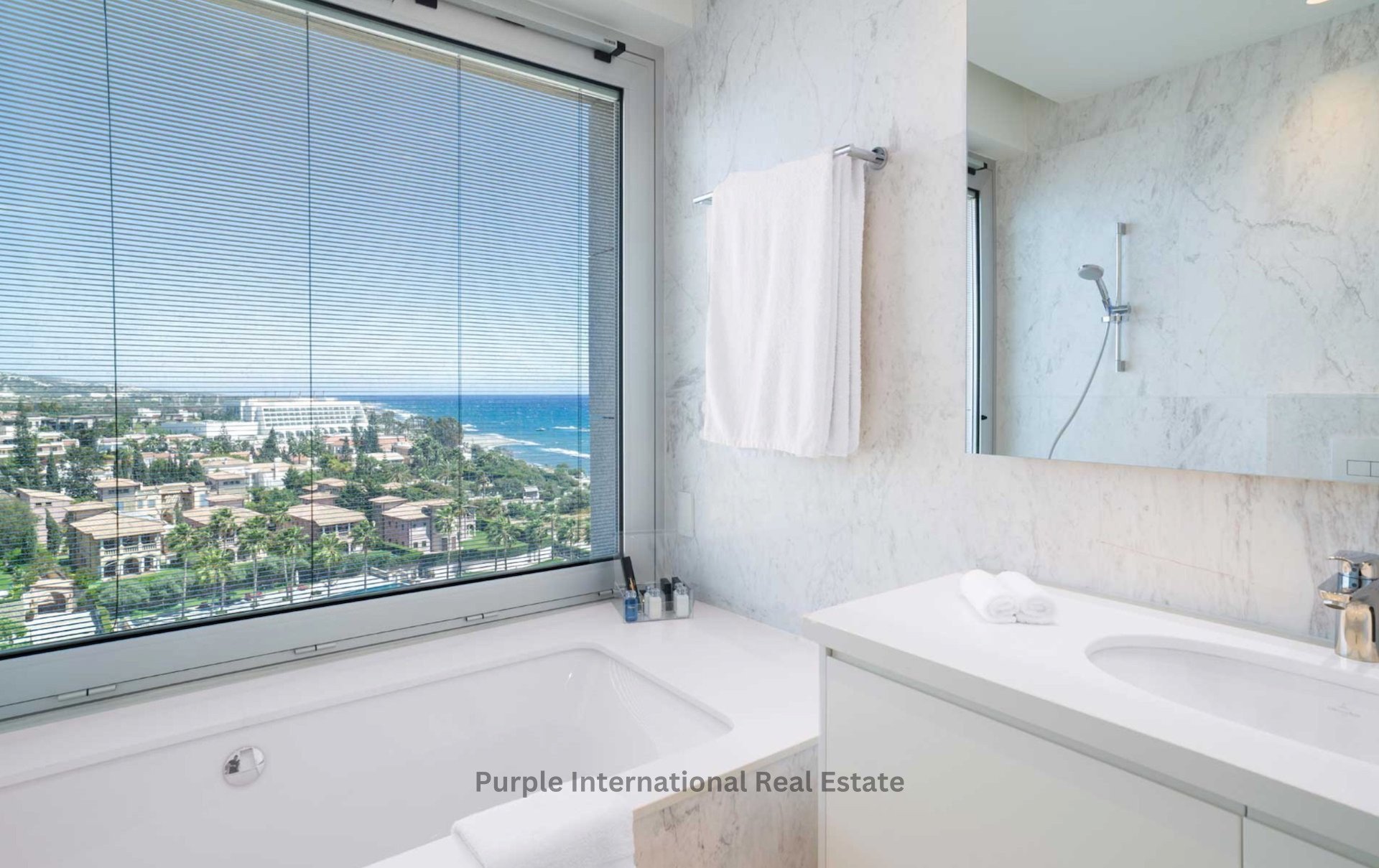 4 bedrooms Apartment in Pyrgos, Limassol, Cyprus No. 36617