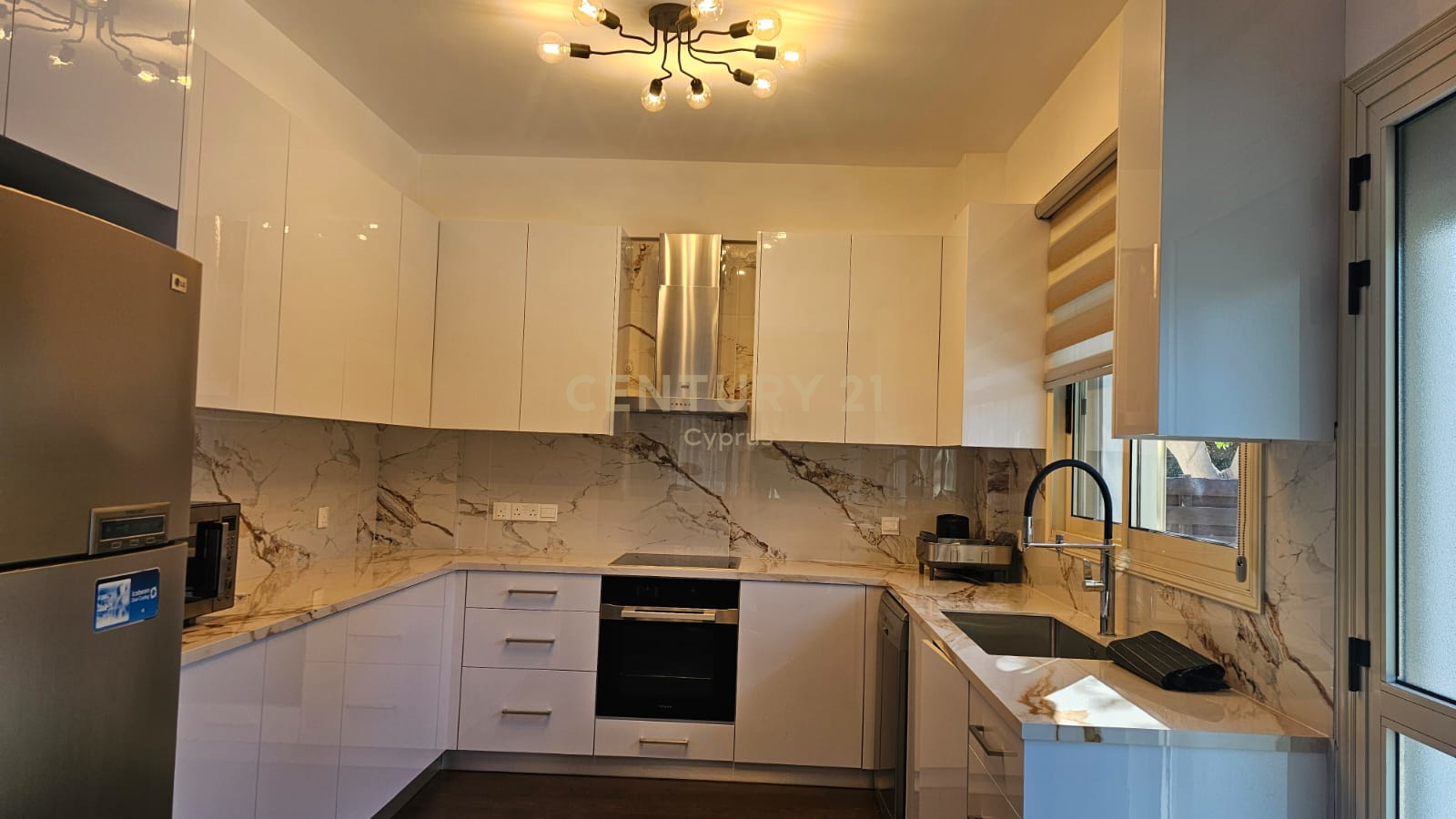 4 bedrooms Villa in Germasogeia, Limassol, Cyprus No. 53788
