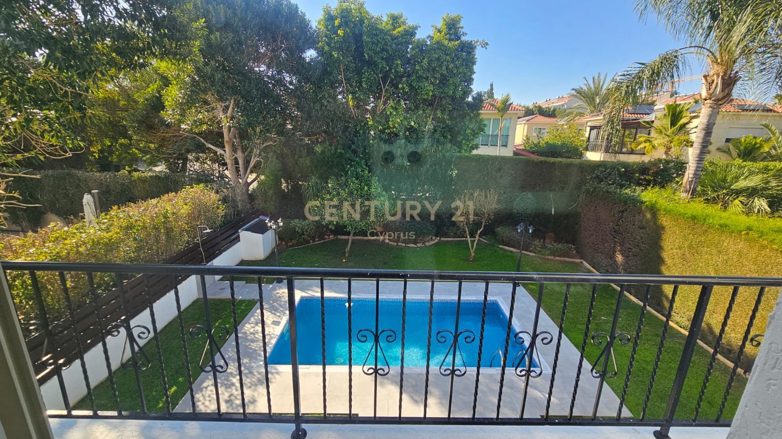4 bedrooms Villa in Germasogeia, Limassol, Cyprus No. 53788