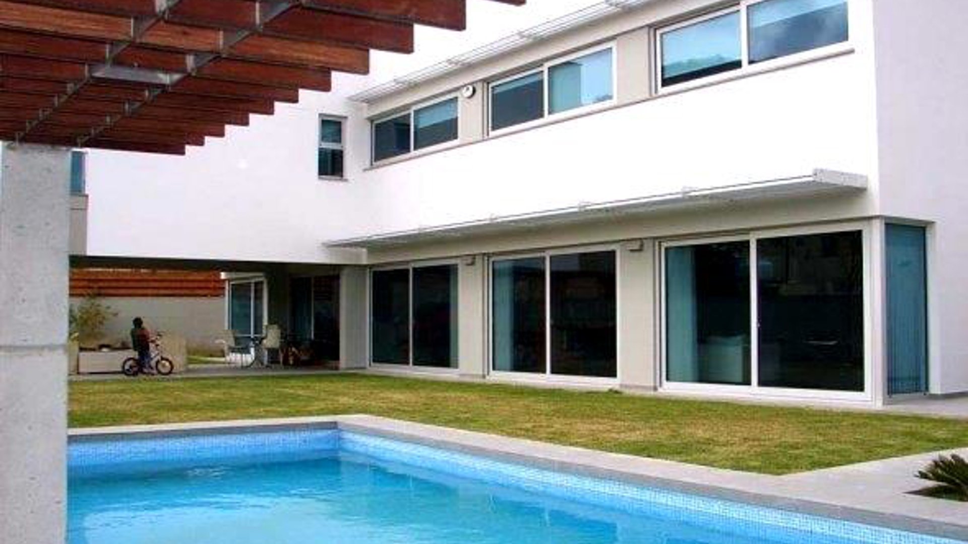 4 bedrooms Villa in Limassol, Cyprus No. 25586