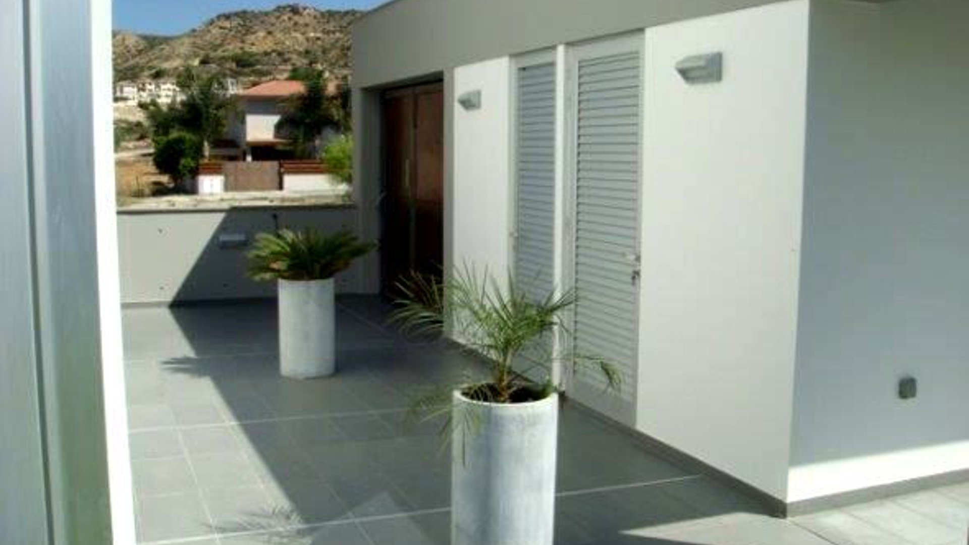 4 bedrooms Villa in Limassol, Cyprus No. 25586