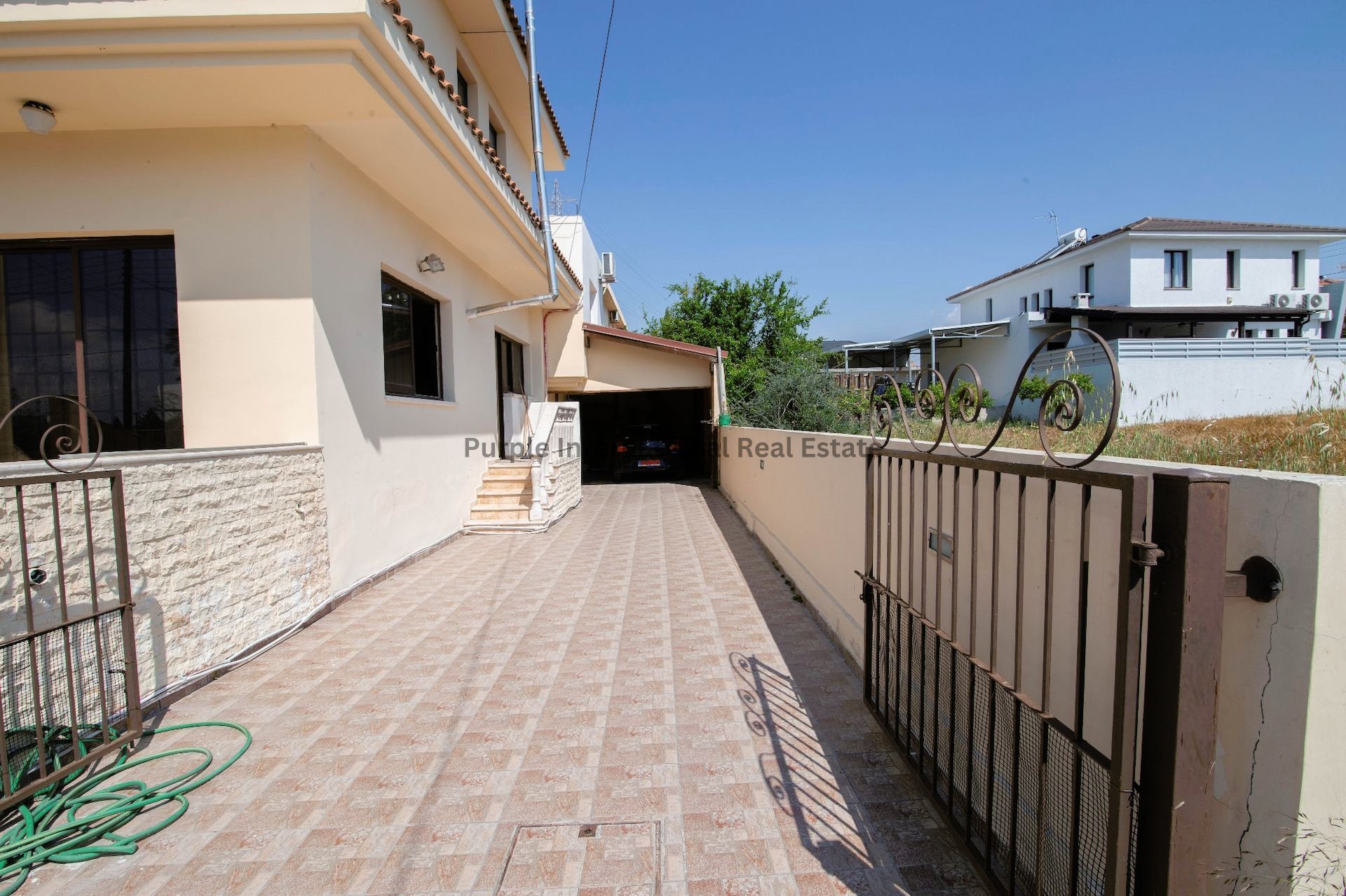 7 bedrooms Villa in Aradippou, Larnaka, Cyprus No. 31570