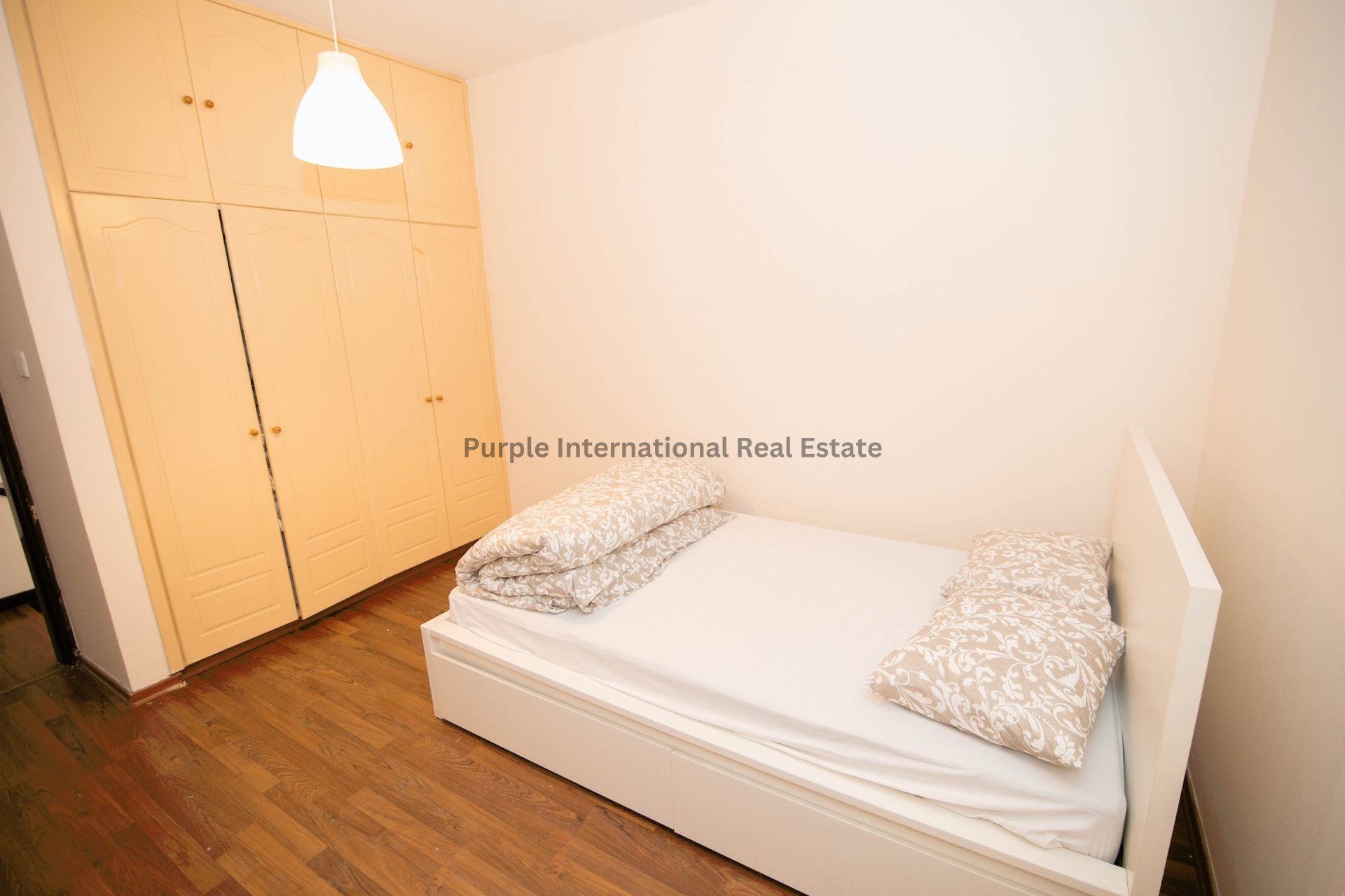 7 bedrooms Villa in Aradippou, Larnaka, Cyprus No. 31570