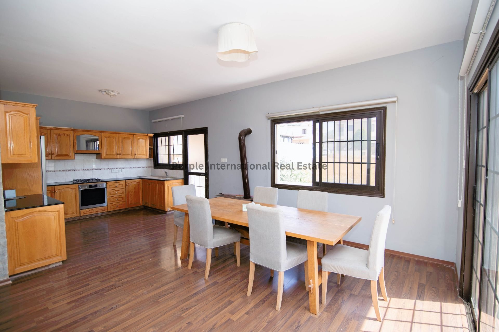 7 bedrooms Villa in Aradippou, Larnaka, Cyprus No. 31570