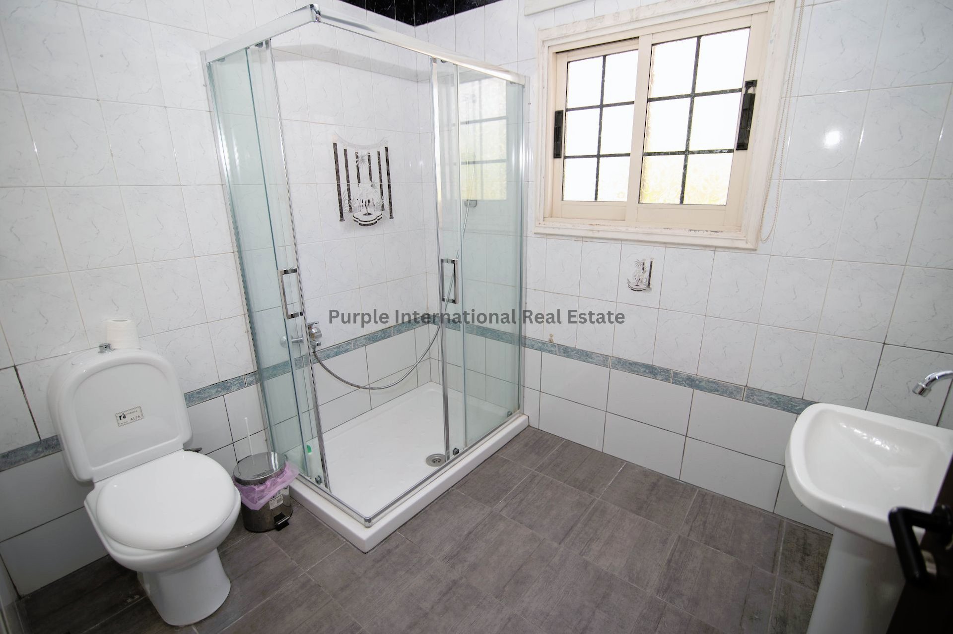 7 bedrooms Villa in Aradippou, Larnaka, Cyprus No. 31570