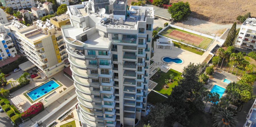 2 dormitorios Apartamento en Agios Tychonas, Limassol,  No. 51546