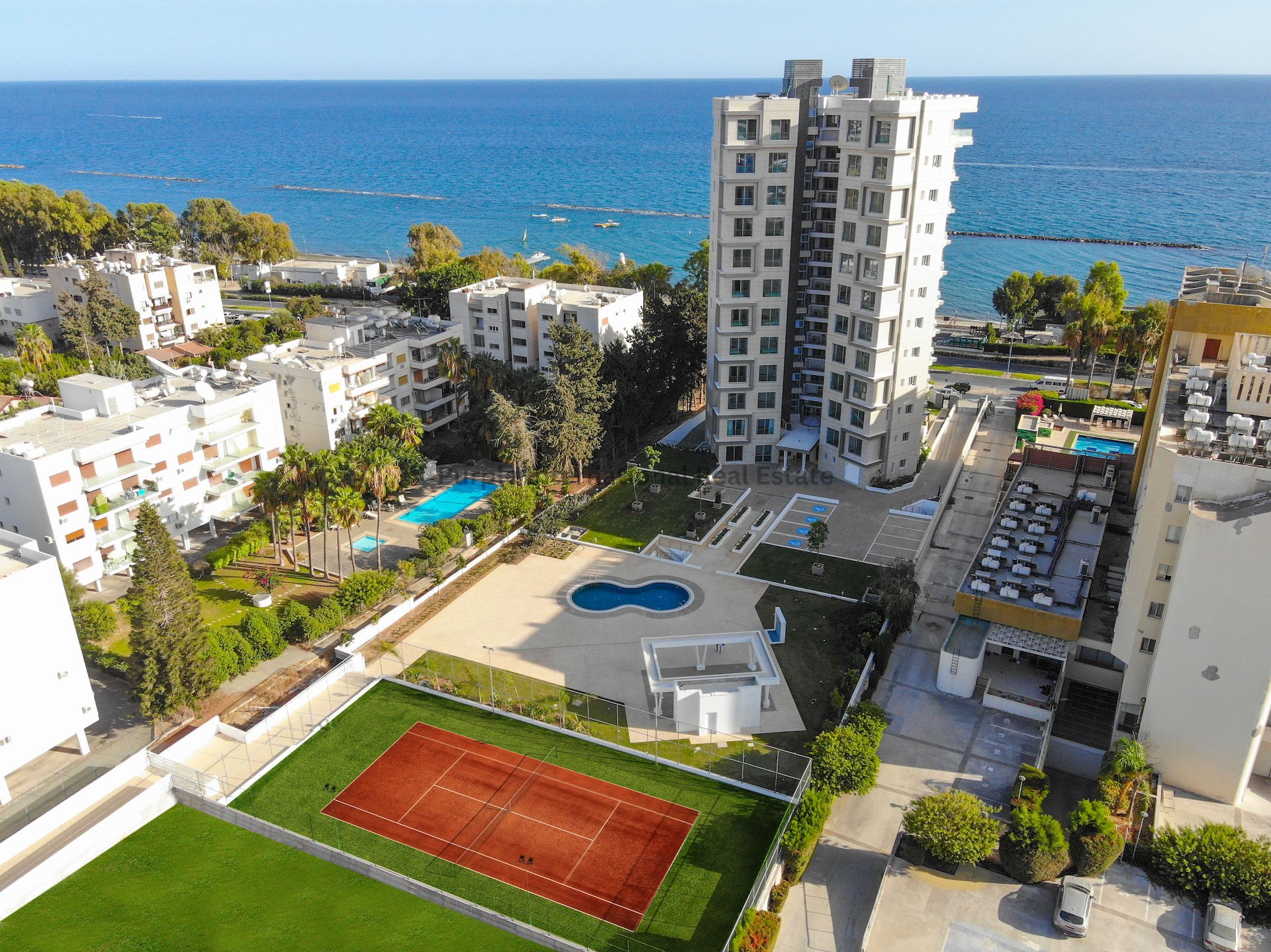 3 bedrooms Apartment in Agios Tychonas, Limassol, Cyprus No. 51545