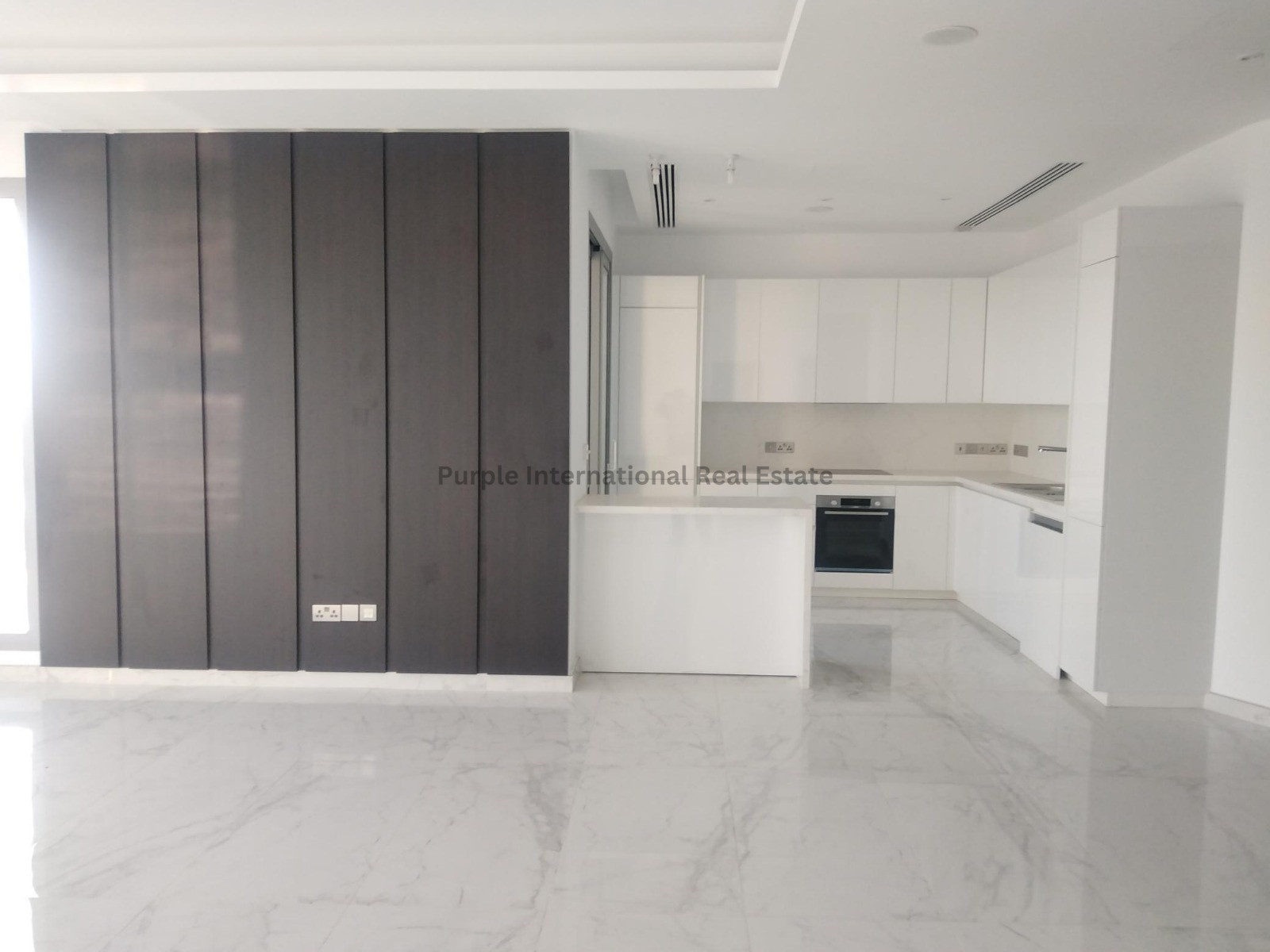 3 bedrooms Apartment in Agios Tychonas, Limassol, Cyprus No. 51545