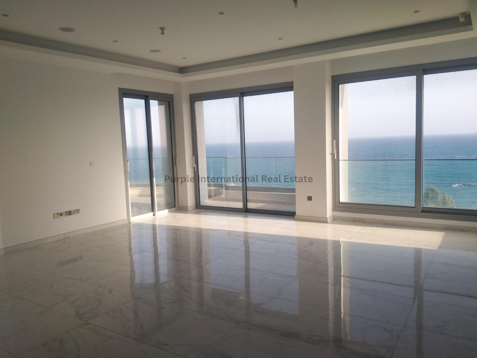 3 bedrooms Apartment in Agios Tychonas, Limassol, Cyprus No. 51545