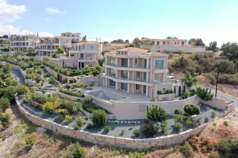 5 bedrooms Villa in Pegeia, Paphos,  No. 50273 2