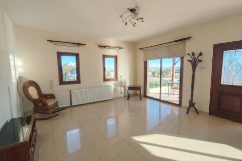 4 bedrooms Townhouse in Larnaka, No. 39692 2