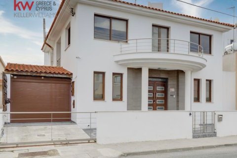 4 bedrooms Villa in Larnaca, Larnaka,  No. 39688 16