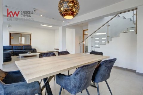 4 bedrooms Villa in Larnaca, Larnaka,  No. 39688 2