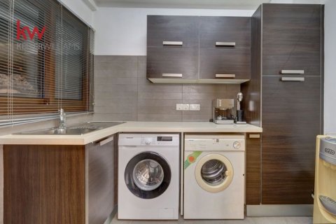 4 bedrooms Villa in Larnaca, Larnaka,  No. 39688 13