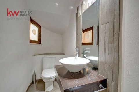 4 bedrooms Villa in Larnaca, Larnaka,  No. 39688 18