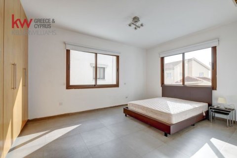 4 bedrooms Villa in Larnaca, Larnaka,  No. 39688 11