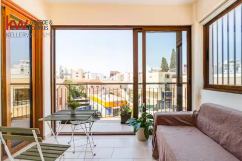 3 bedrooms Apartment in Larnaca, Larnaka,  No. 39693 3