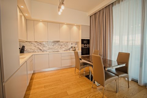 3 bedrooms Penthouse in Limassol,  No. 44307 5