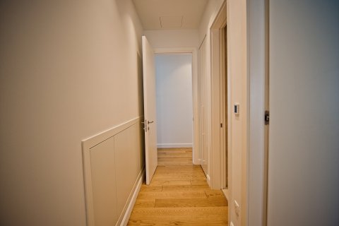 3 bedrooms Penthouse in Limassol,  No. 44307 17