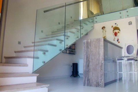 3 bedrooms Villa in Limassol,  No. 44306 3