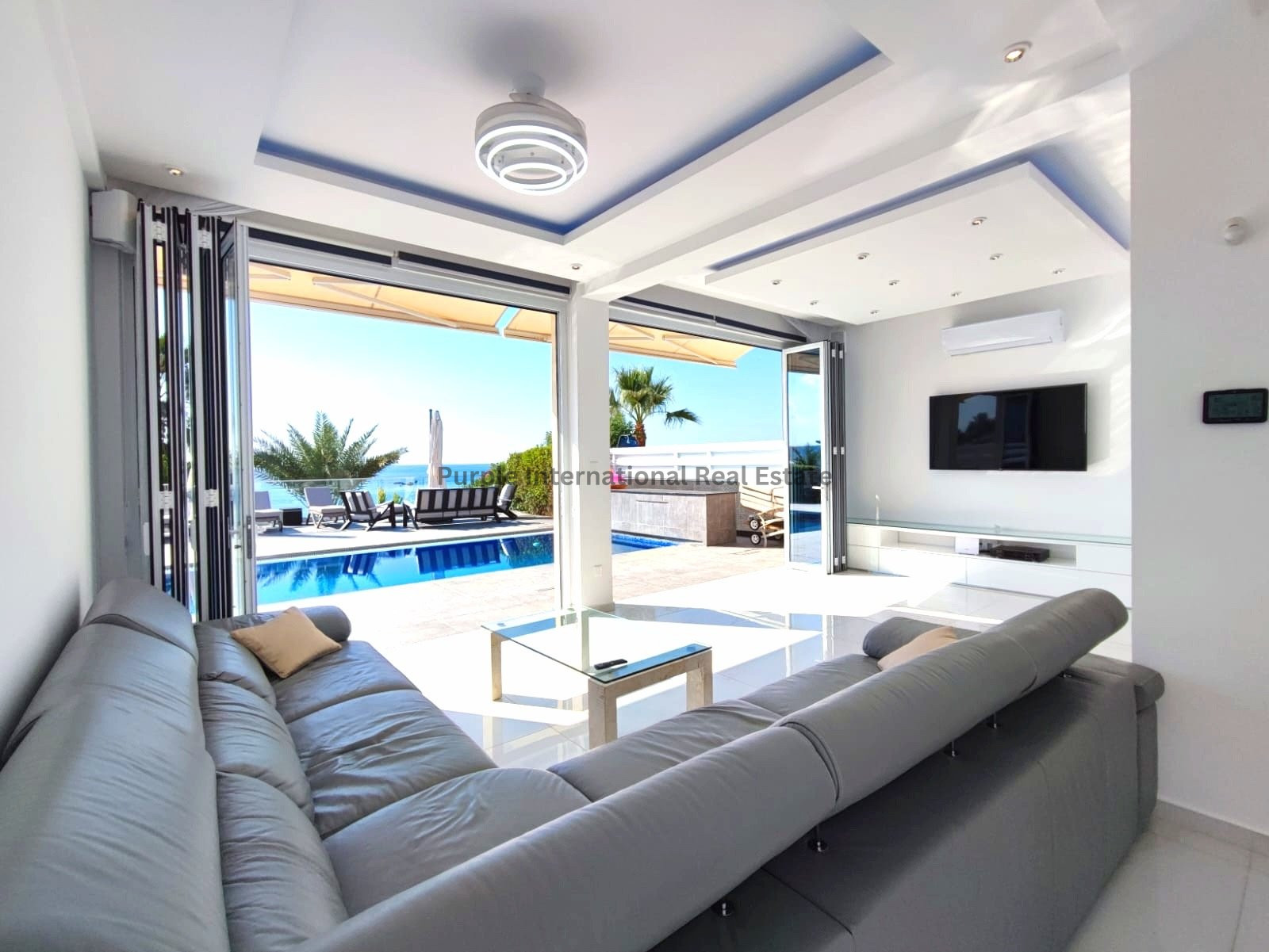 5 dormitorios Villa en Coral Bay, Pegeia, Paphos, Chipre No. 7891