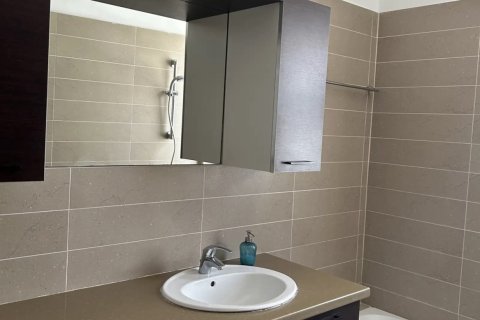 2 bedrooms Apartment in Larnaca, Larnaka,  No. 39808 8