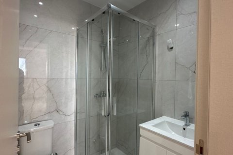 2 bedrooms Apartment in Larnaca, Larnaka,  No. 39806 4