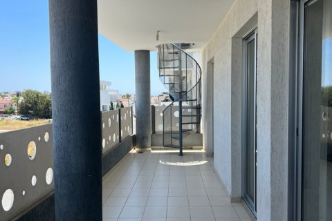 2 chambres Appartement à Larnaka,  No. 40417 9