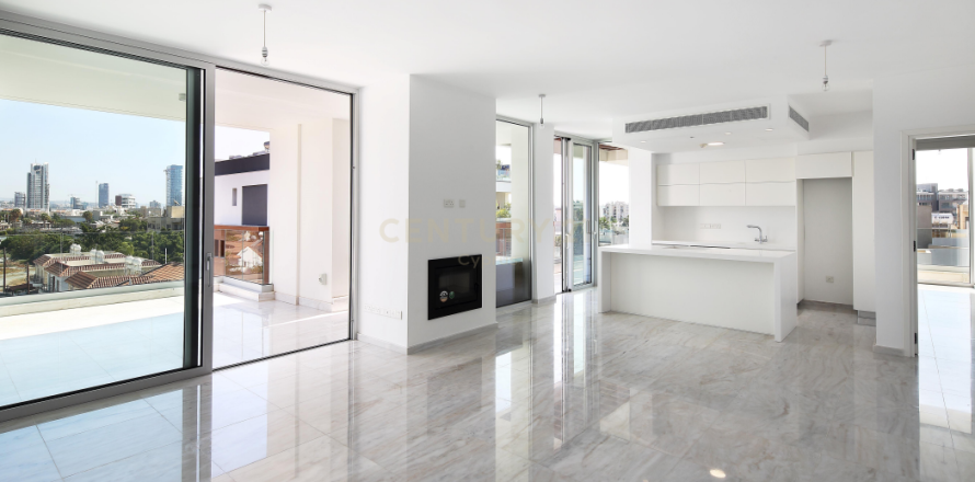 3 dormitorios Apartamento en Germasogeia, Limassol,  No. 25393